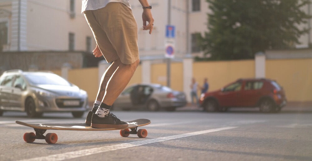 How To Stop On A Longboard: Apply These 6 Secret Techniques To Easily